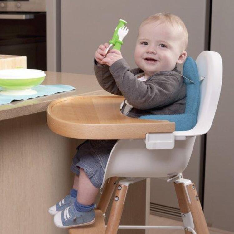 Bàn phải được làm bằng chất liệu tốt