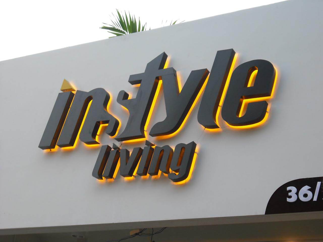 Thiết kế bảng hiệu đèn led