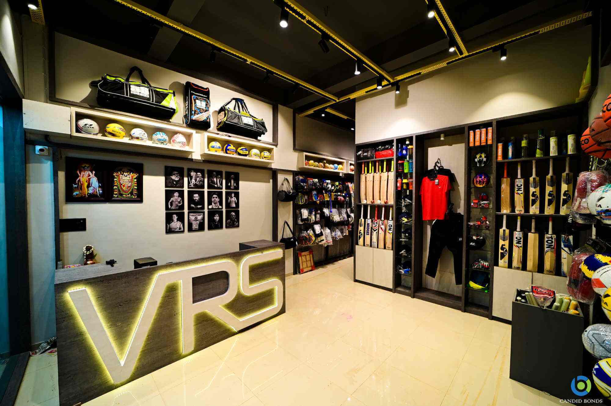 thiết kế cửa hàng đồ thể thao Pendecor