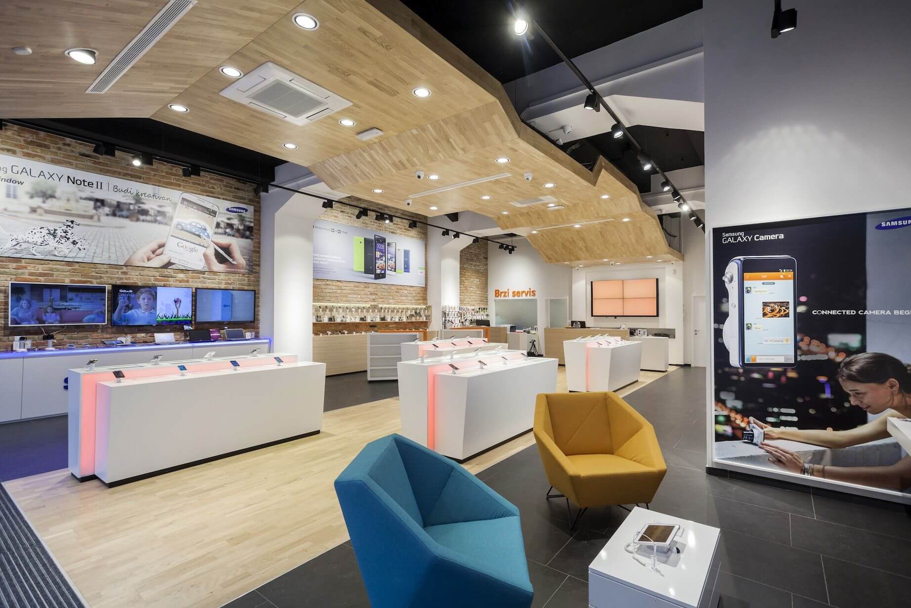 Top 5 mẫu trang trí cửa hàng điện thoại đẹp, hút khách