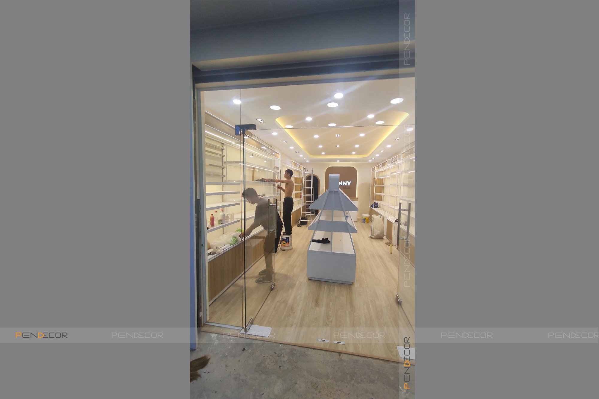 Thi Công Shop Mỹ Phẩm Ronny Bến Tre