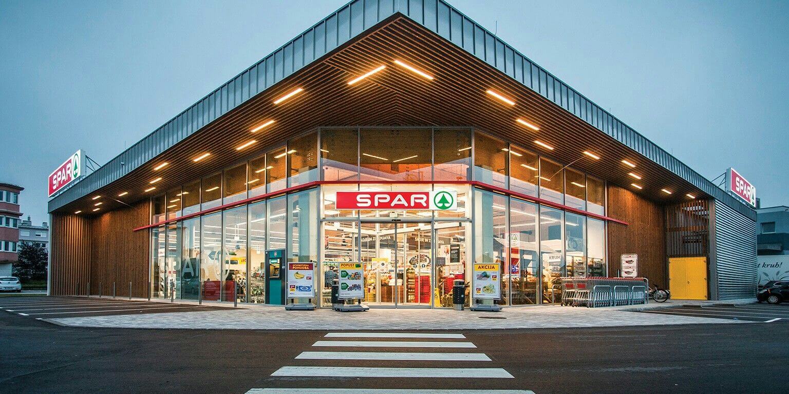 Một thiết kế mặt tiền siêu thị mini đạt chuẩn chắc chắn sẽ ghi điểm và thúc đẩy khách hàng lựa chọn mắm hiệu quả rõ rệt hơn