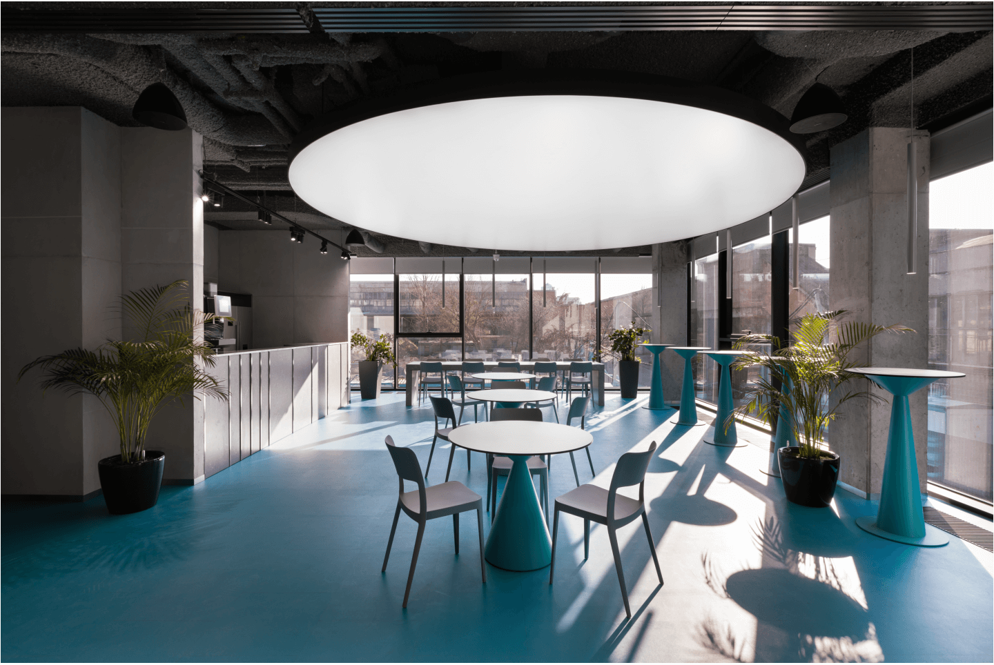 Thiết kế văn phòng đại diện sang trọng