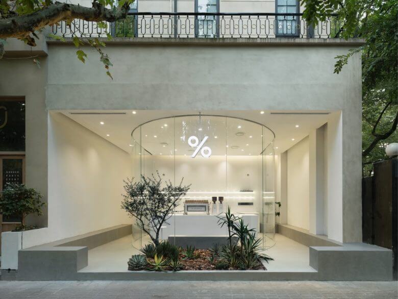 Thiết kế mặt tiền spa phong cách tối giản