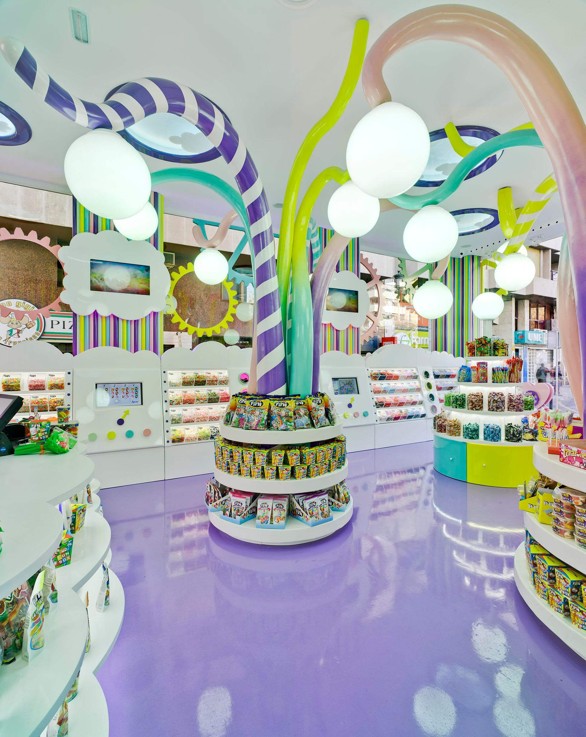 thiết kế cửa hàng gấu bông Pendecor