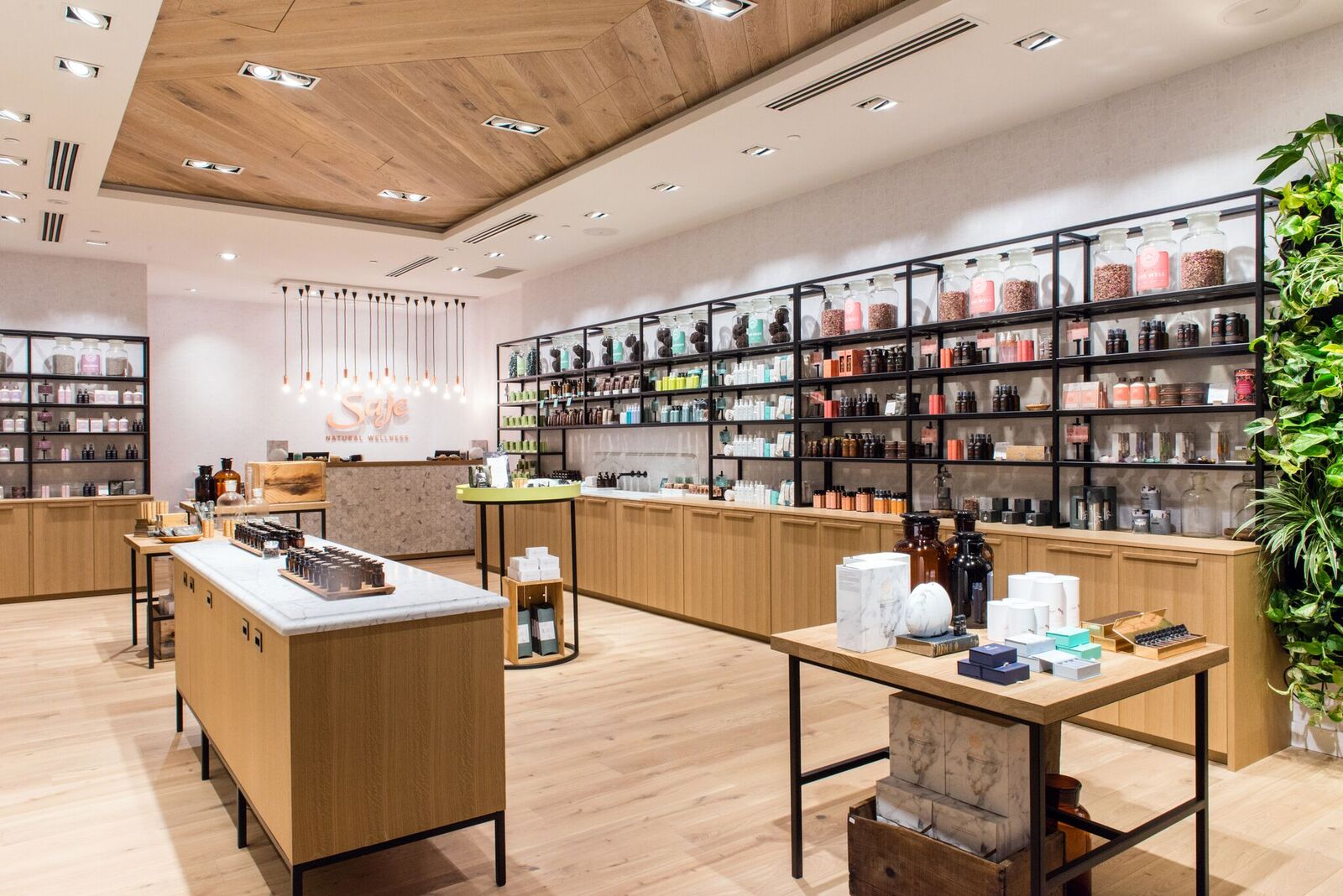 Cách thiết kế shop mỹ phẩm: Tất tần tật những điều cần biết