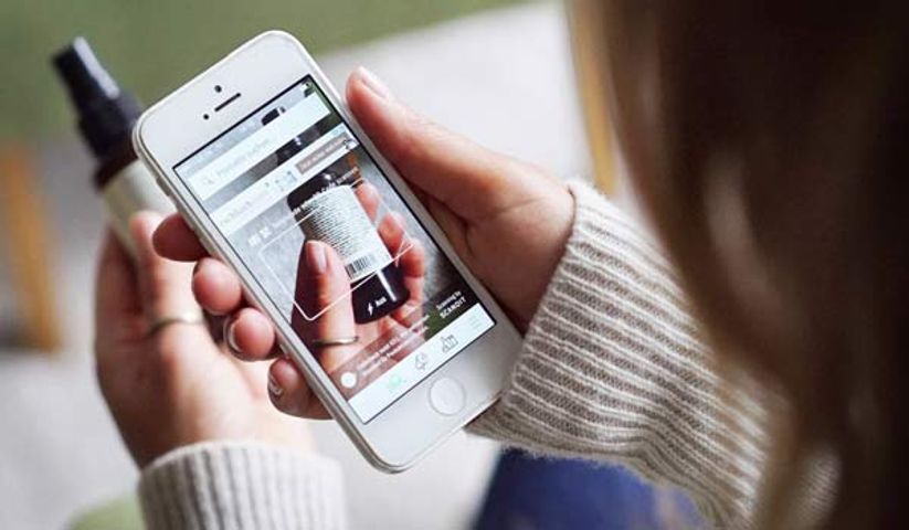 Nhập mỹ phẩm từ nguồn xách tay