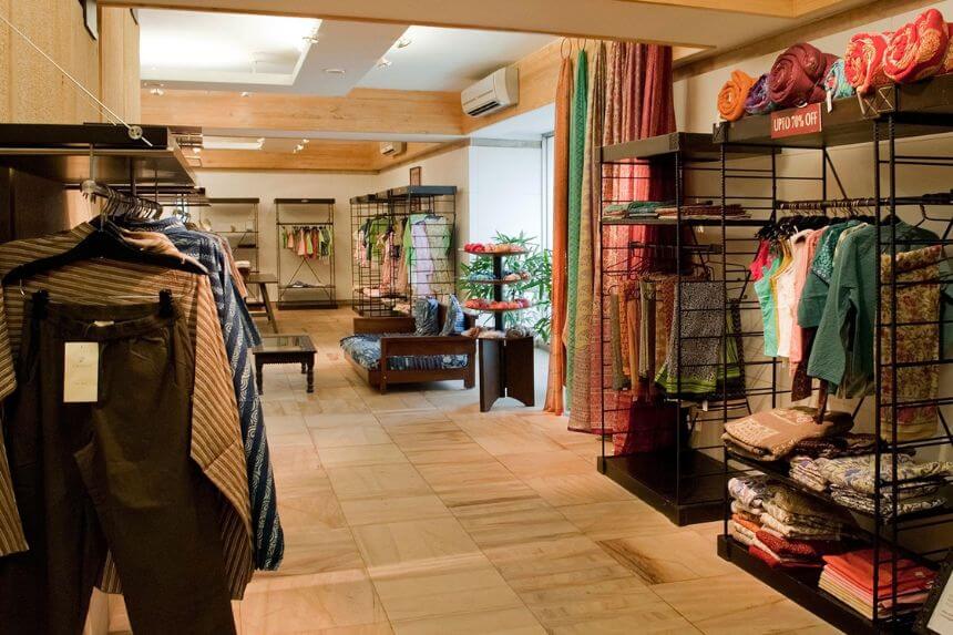 16+ mẫu thiết kế shop quần áo nam nhỏ, đẹp, hút khách nhất 2023