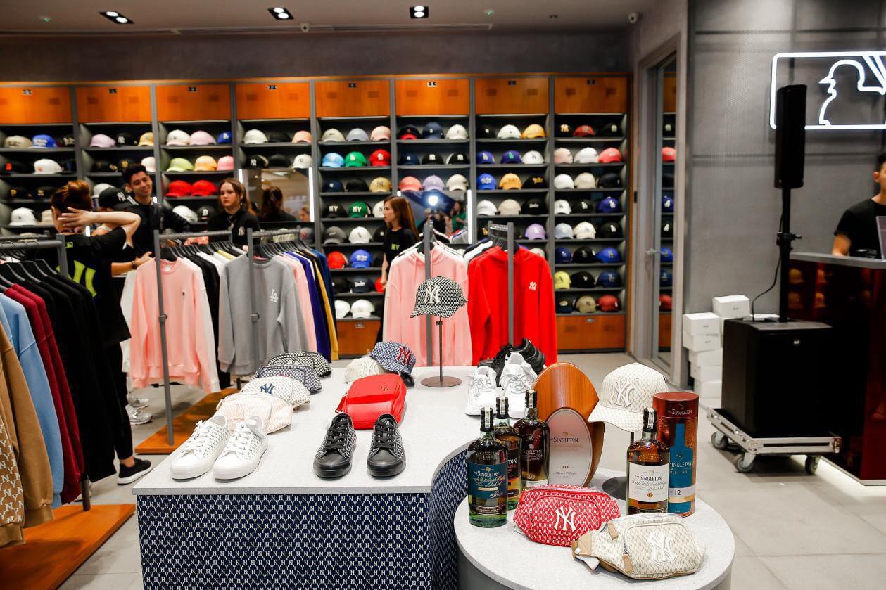 Mẫu thiết kế cửa hàng phụ kiện thời trang đẹp mãn nhãn không thể rời mắt - 7