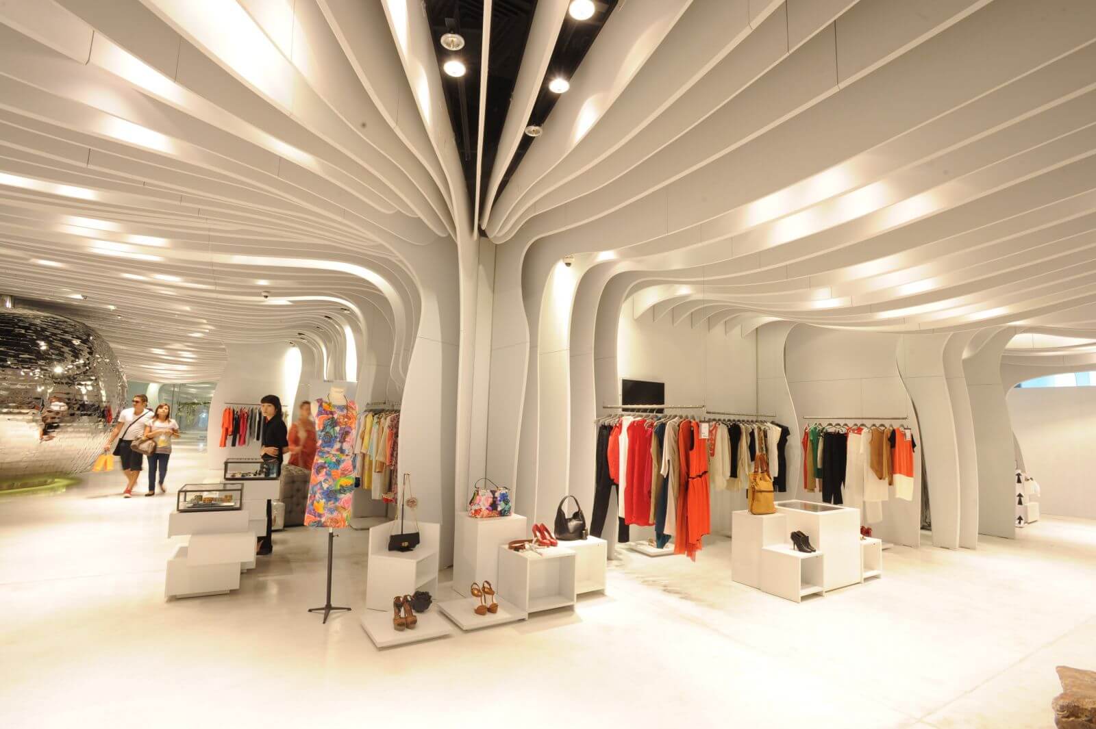 Mẫu thiết kế cửa hàng phụ kiện thời trang đẹp mãn nhãn không thể rời mắt - 13