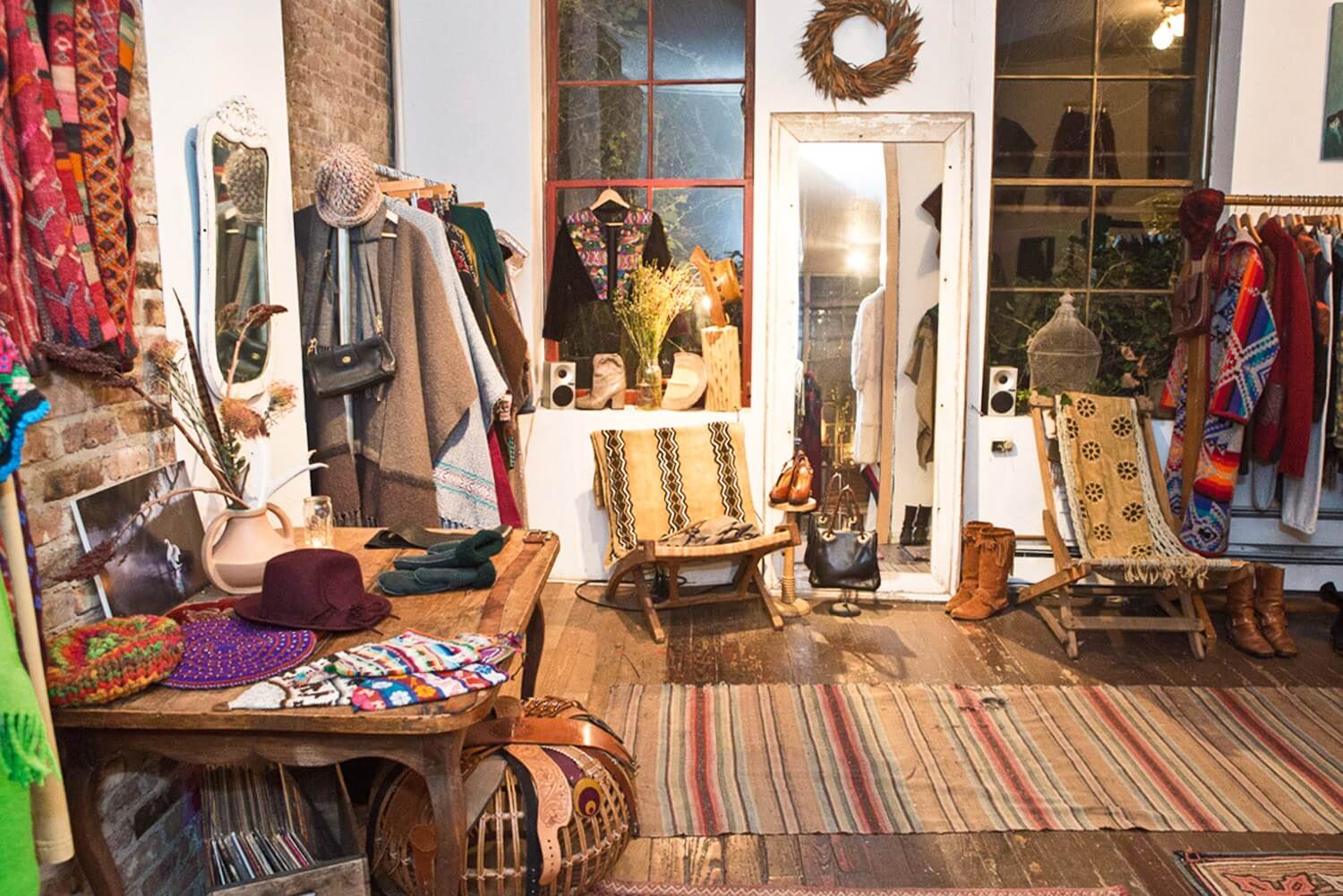 thiết kế shop thời trang vintage