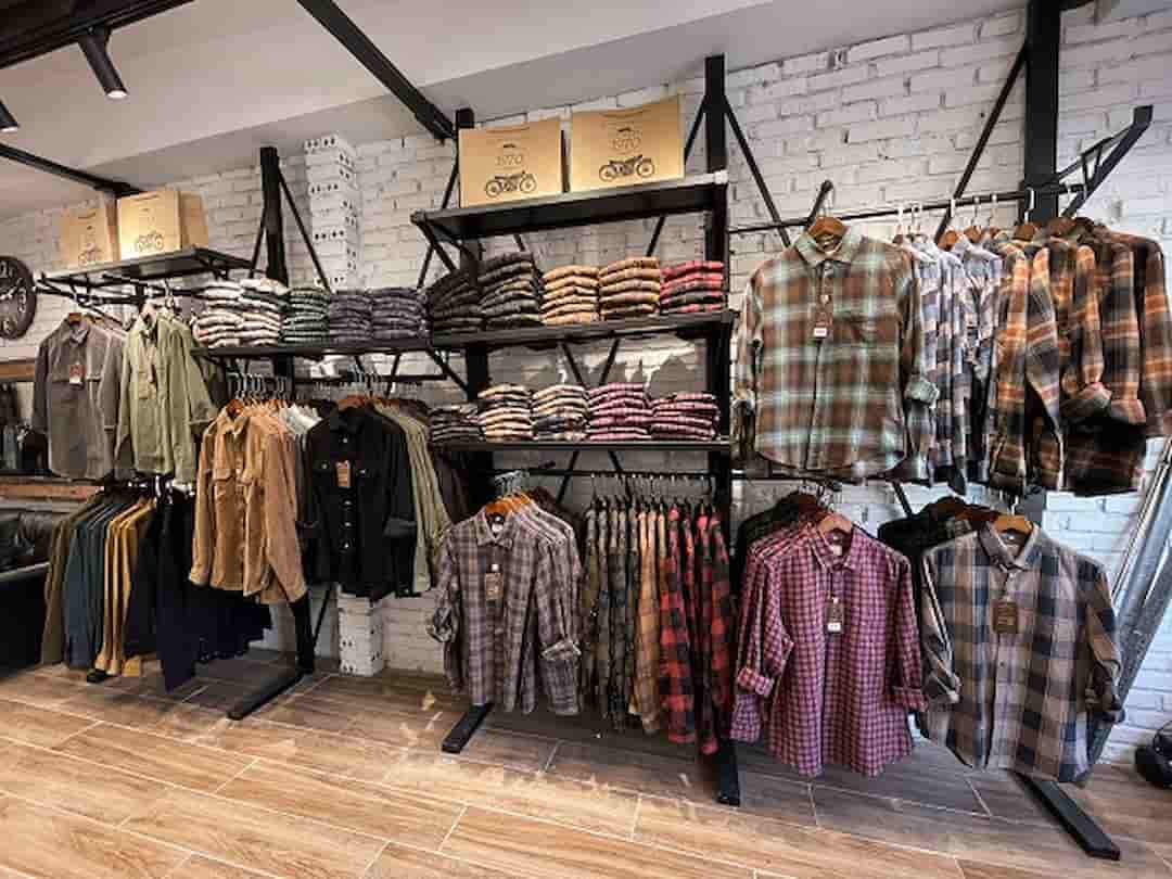 mẫu thiết kế shop quần áo unisex - 8