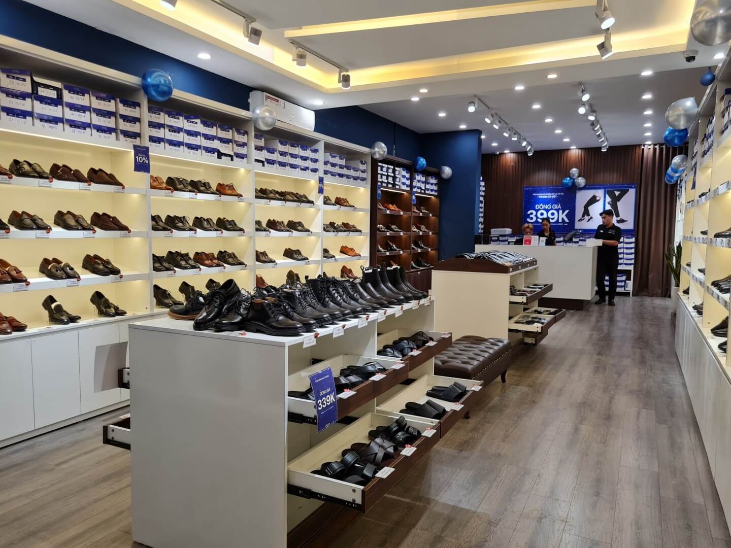 thiết kế shop giày nam nhỏ Pendecor