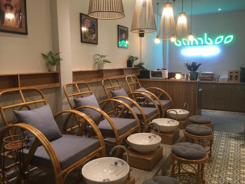 nội thất tiệm nail nhỏ Pendecor