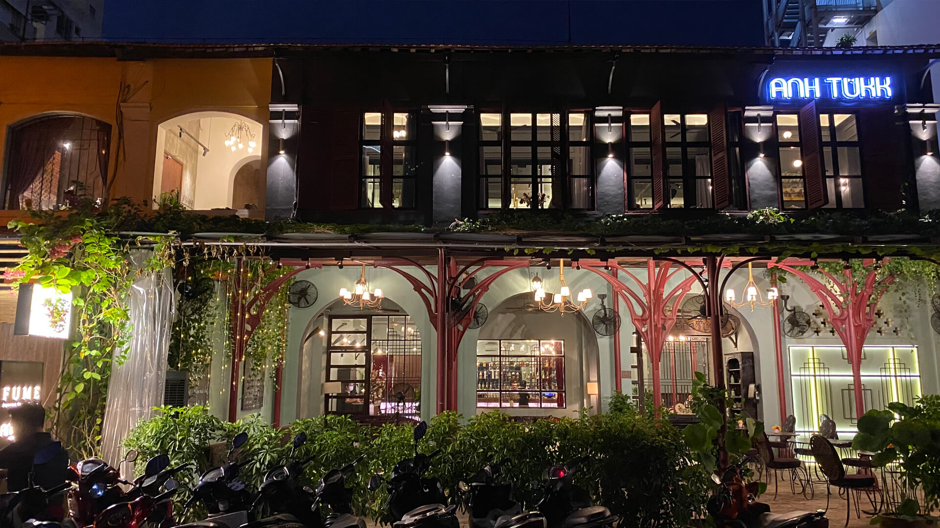 mẫu nhà hàng 2 tầng đẹp Pendecor