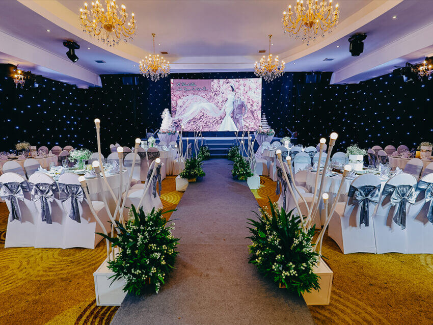 mẫu nhà hàng tiệc cưới Pendecor