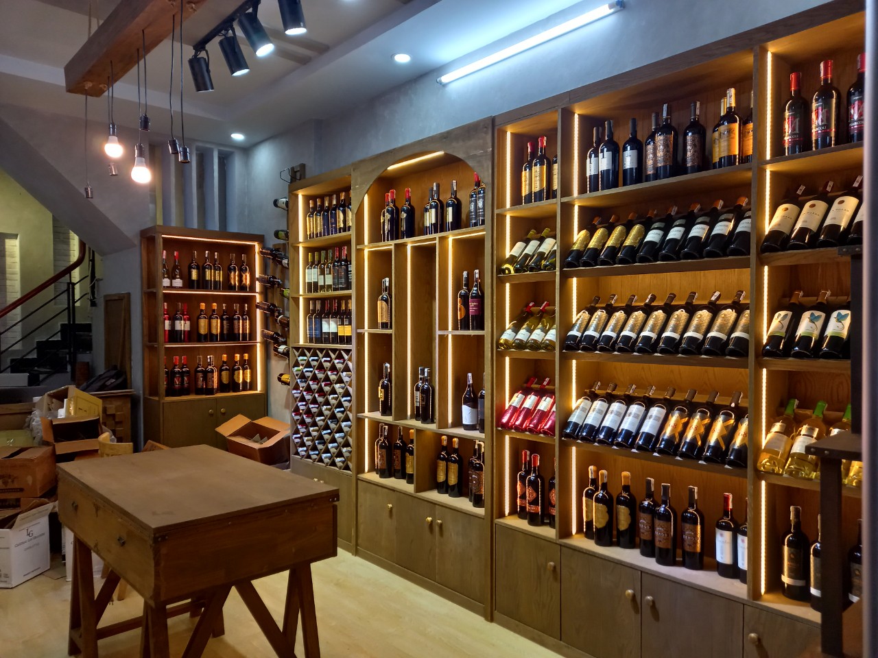 nguyên lý thiết kế showroom Pendecor