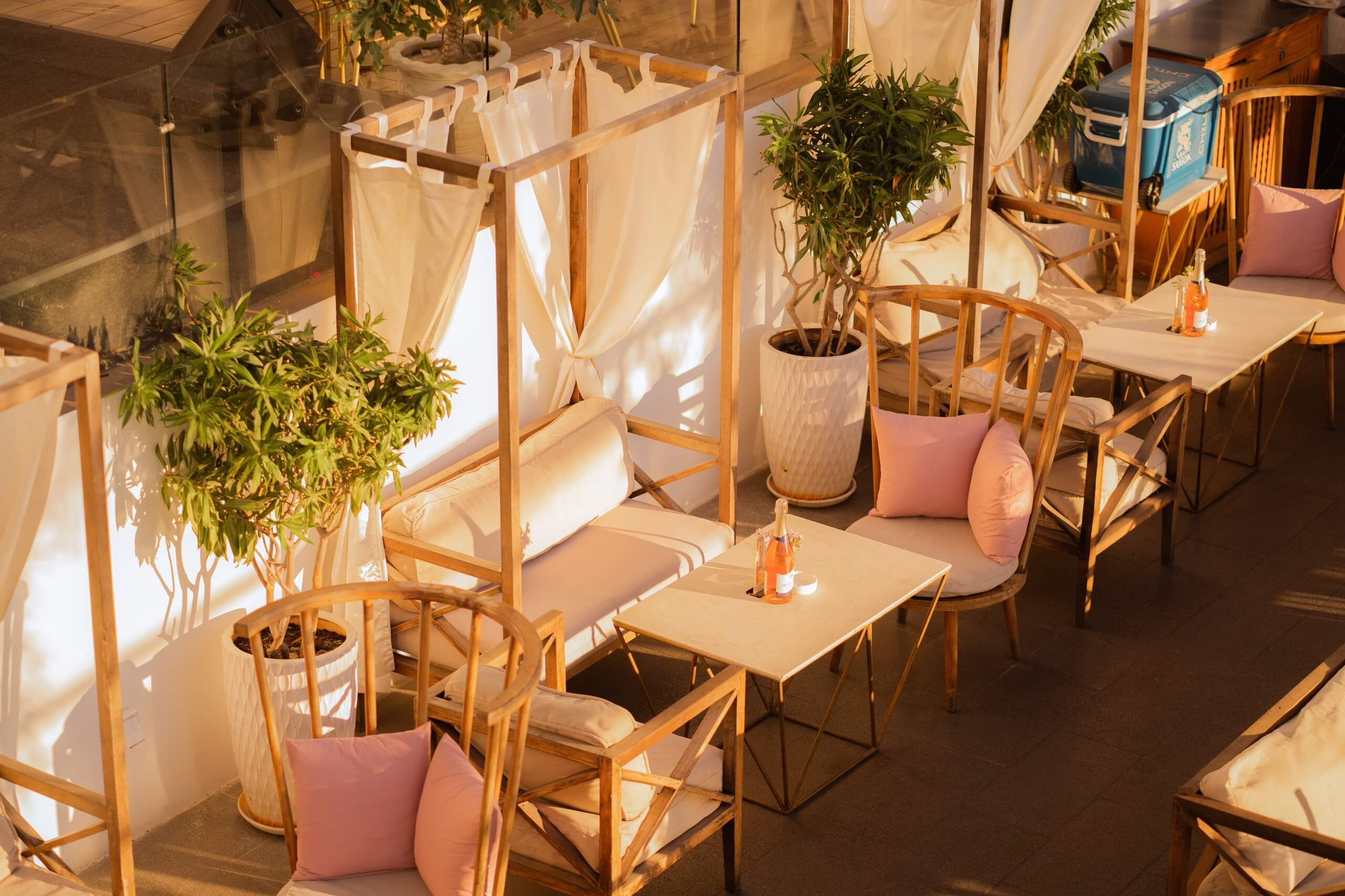 thiết kế quán cafe Pendecor