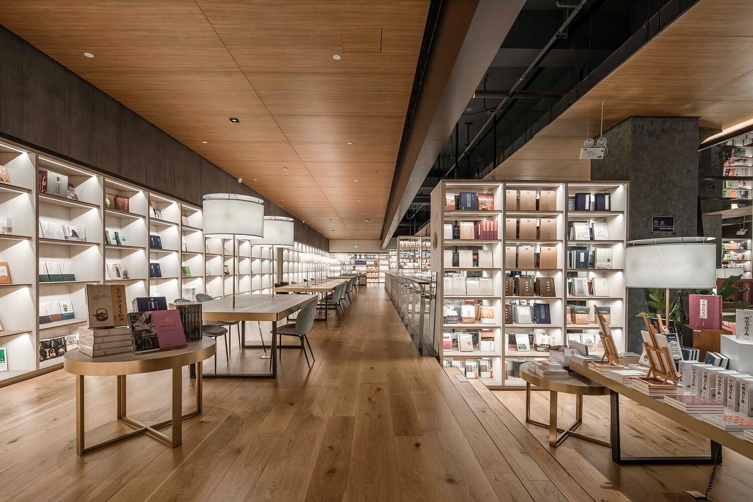 có nên mở cửa hàng văn phòng phẩm Pendecor