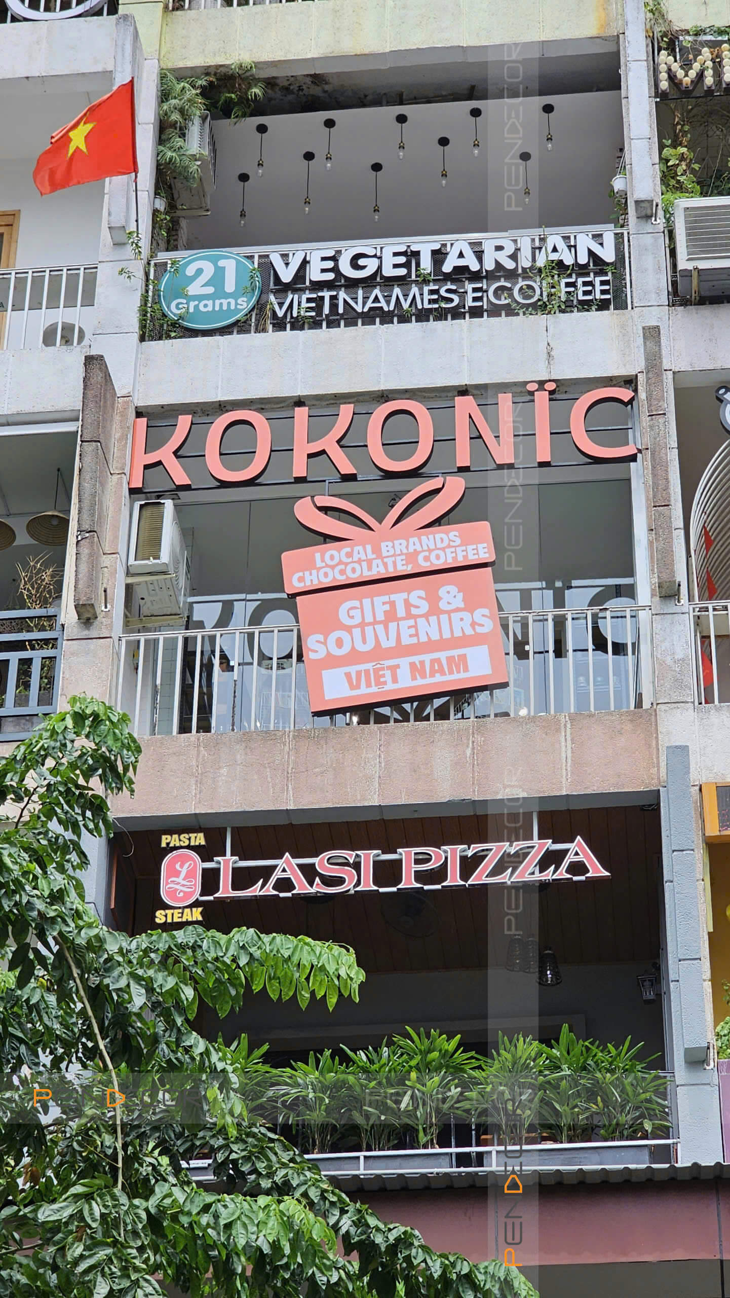 Thi Công Shop Phụ Kiện Kokonic