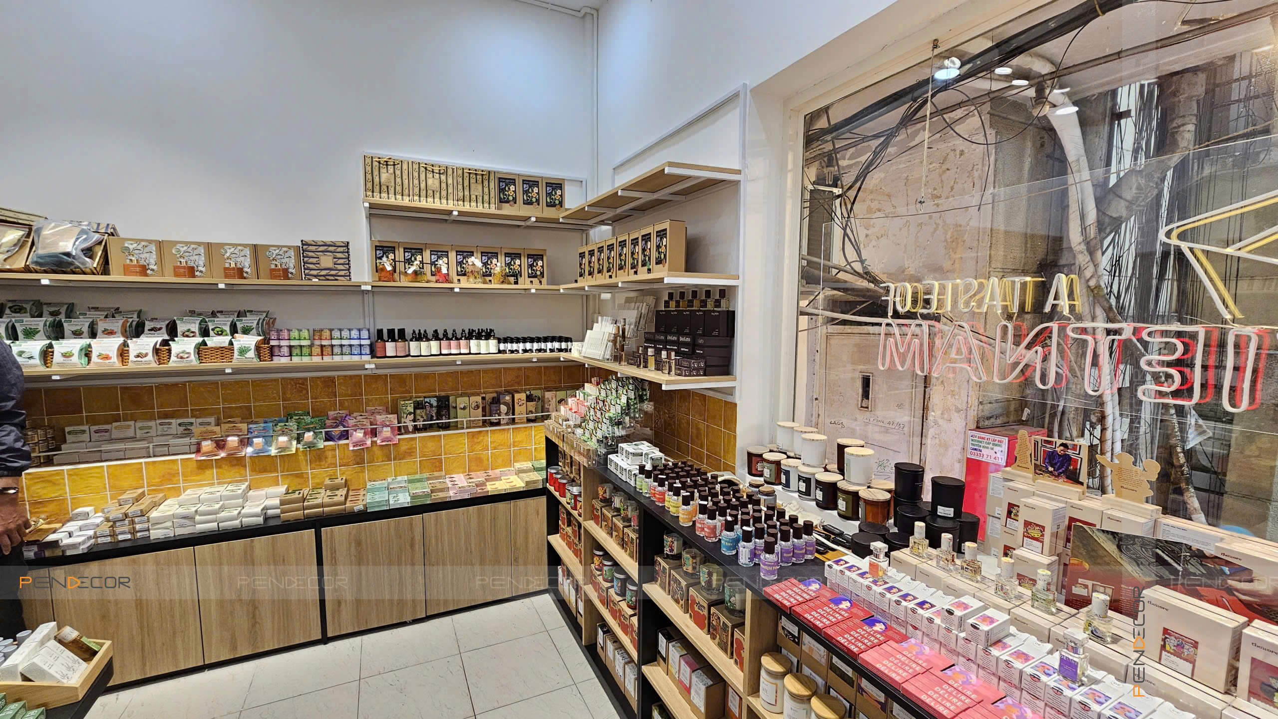 Thi Công Shop Phụ Kiện Kokonic